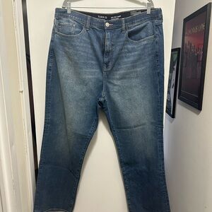 NWOT Torrid Relaxed Blue Jeans